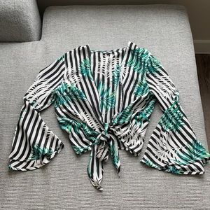 striped front tie blouse 🌴🌺